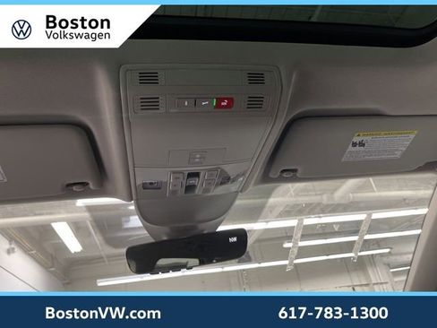 New 2026 Volkswagen Taos SEL image 23