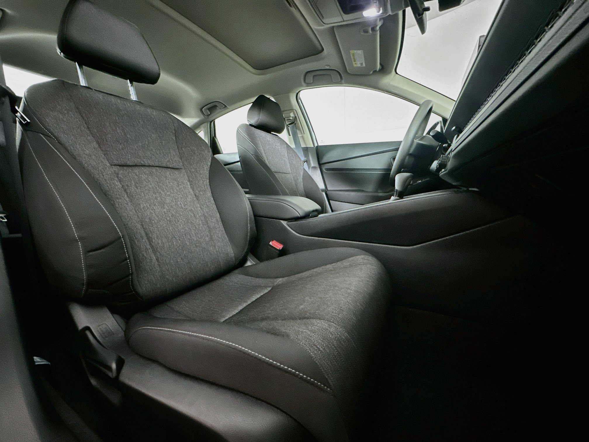 Used 2025 Honda Accord SE image 32