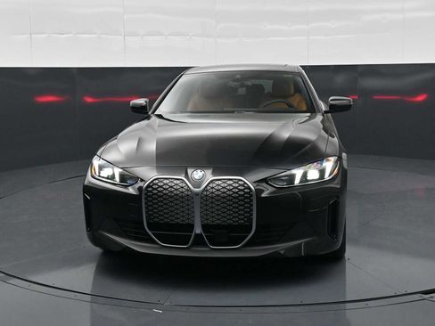 New 2026 BMW i4 eDrive40 w/ Premium Package RWD image 2