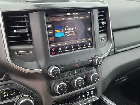 Used 2019 RAM 1500 Big Horn RWD image 11