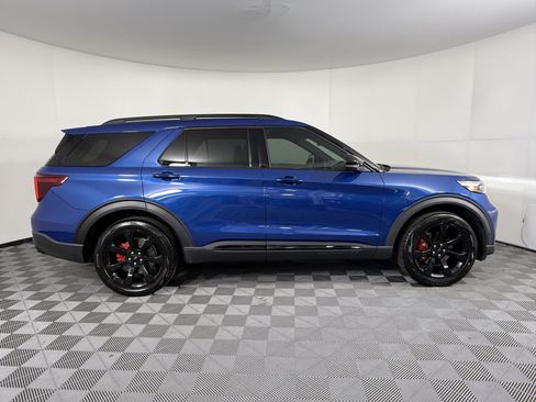 Certified 2022 Ford Explorer ST w/ Equipment Group 401A AWD/4WD image 2