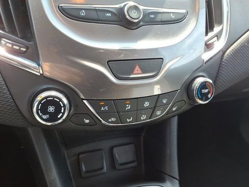 Used 2016 Chevrolet Cruze LT w/ Convenience Package FWD image 22