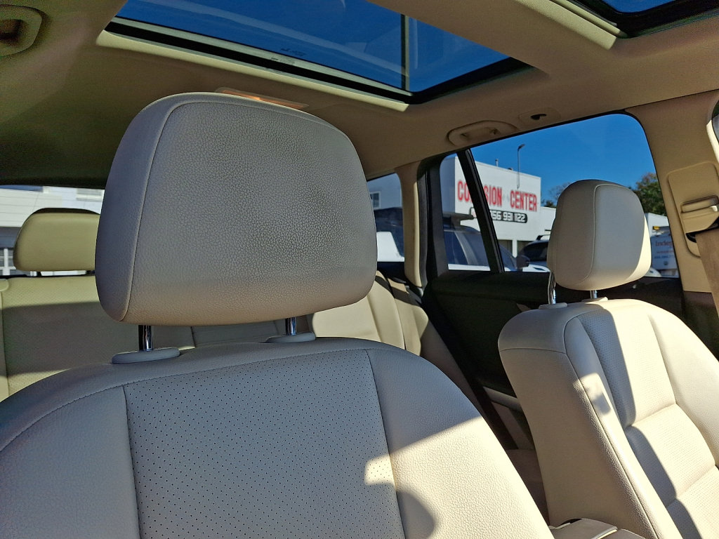 Used 2015 Mercedes-Benz GLK 350 4MATIC image 12