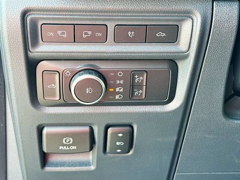 Used 2022 Ford F150 Platinum w/ Equipment Group 701A High AWD/4WD image 14