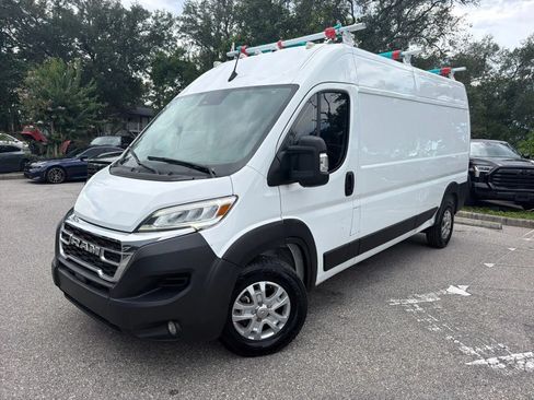 Used 2024 RAM ProMaster 2500 w/ Quick Order Package 22G SLT FWD image 2