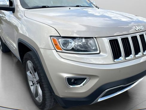 Used 2014 Jeep Grand Cherokee Limited w/ Trailer Tow Group IV AWD/4WD image 2
