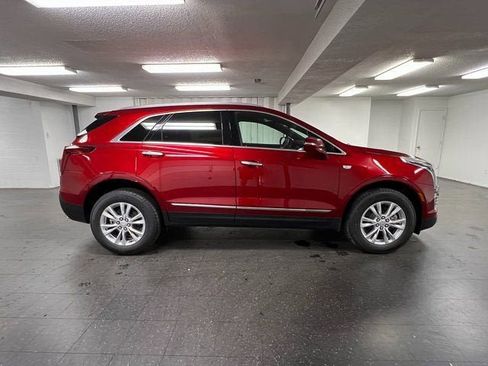 New 2025 Cadillac XT5 Luxury image 6
