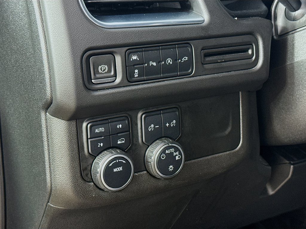Used 2022 Chevrolet Tahoe LT AWD/4WD image 12