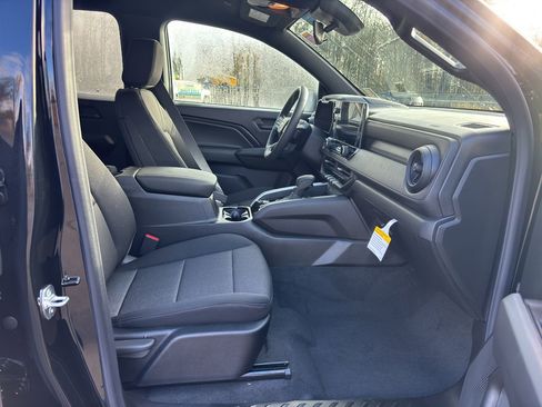 New 2026 Chevrolet Colorado W/T image 29