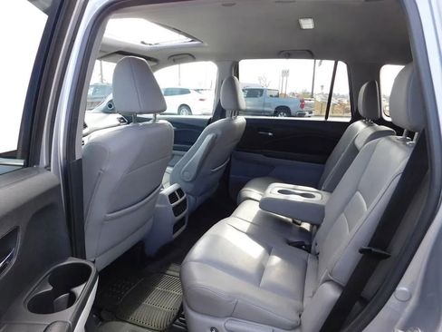 Used 2017 Honda Pilot EX-L image 13