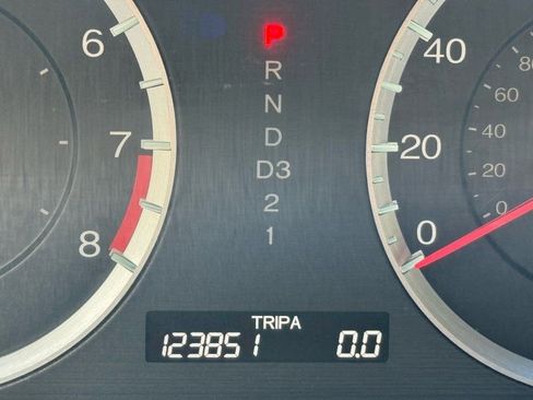 Used 2012 Honda Accord EX-L image 10