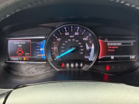 Used 2019 Ford Explorer XLT w/ Equipment Group 202A FWD image 20