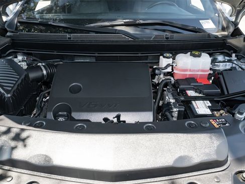 Used 2024 Buick Enclave Essence w/ Sport Touring Edition image 14