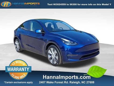 Used 2023 Tesla Model Y Long Range AWD/4WD image 1