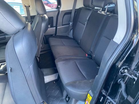 Used 2014 Toyota FJ Cruiser 4WD w/ Upgrade Package image 24