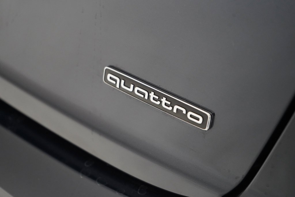 Used 2025 Audi Q8 Premium Plus AWD/4WD image 11