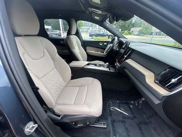 Used 2026 Volvo XC60 B5 Plus AWD/4WD image 15