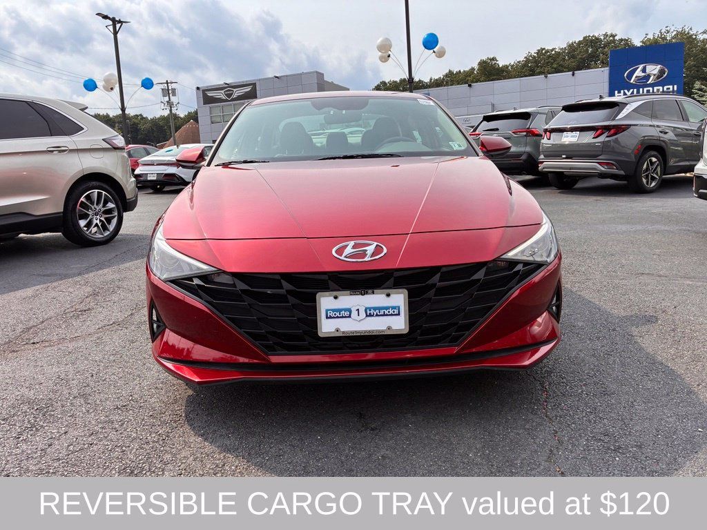 Used 2023 Hyundai Elantra SEL FWD image 2