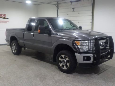 Used 2011 Ford F250 Lariat w/ Lariat Interior Pkg image 5