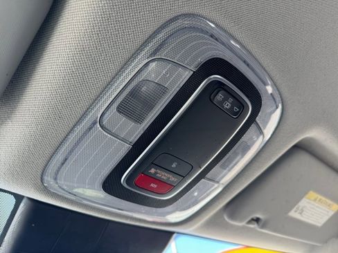 Certified 2023 Hyundai Elantra SEL image 18