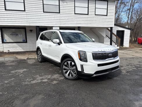Used 2020 Kia Telluride S image 2