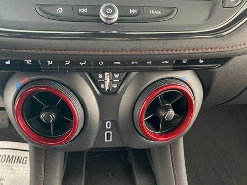 Used 2025 Chevrolet Blazer RS image 41