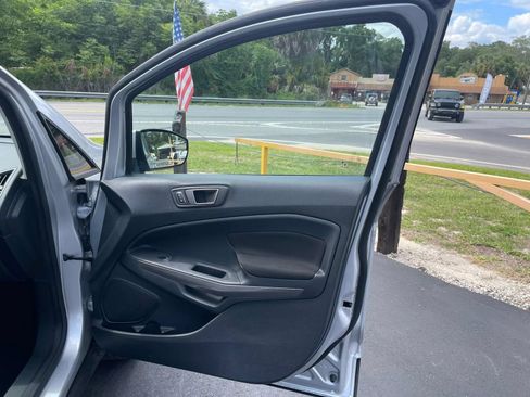 Used 2021 Ford EcoSport SE FWD image 10