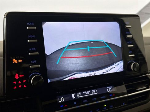 Certified 2024 Toyota Sienna XLE FWD image 24