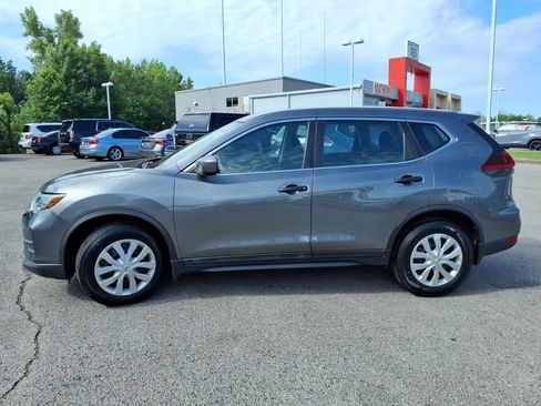 Used 2018 Nissan Rogue S FWD image 17