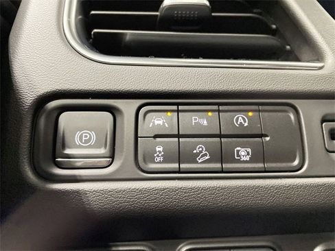 Certified 2024 Chevrolet Tahoe Z71 w/ Z71 Off-Road Package image 29