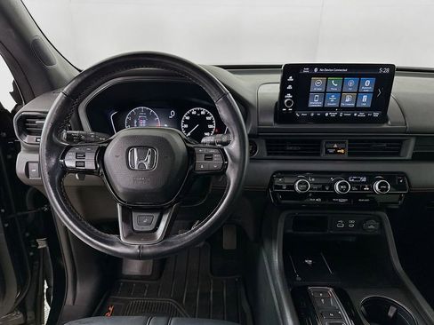 Certified 2023 Honda Pilot TrailSport image 19