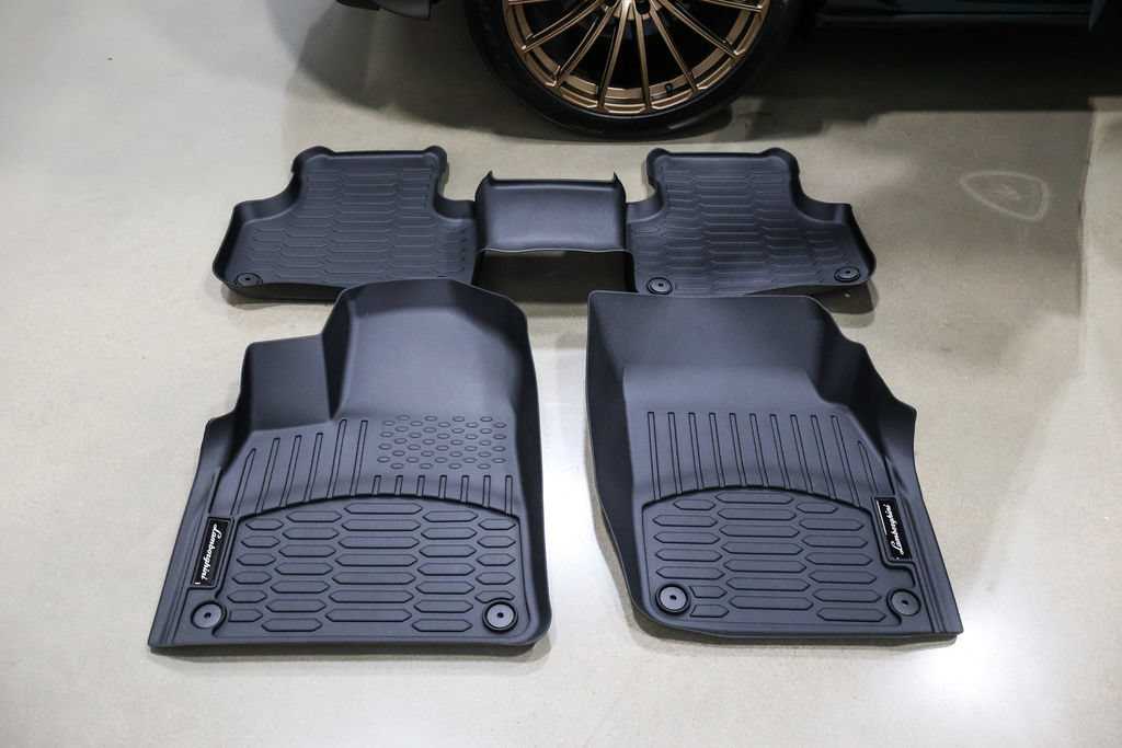 Used 2024 Lamborghini Urus Performante AWD/4WD image 80