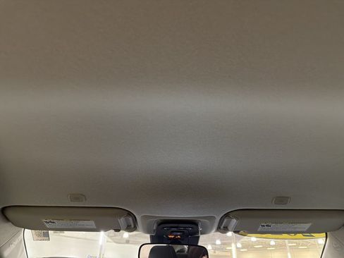 Used 2025 Toyota Corolla LE FWD image 26