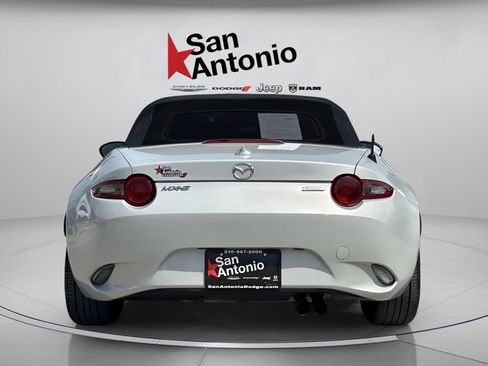 Used 2016 MAZDA MX-5 Miata Grand Touring RWD image 13