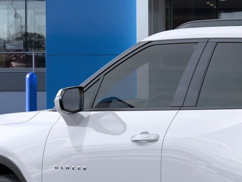 New 2026 Chevrolet Blazer LT w/ LPO, Floor Liner Package FWD image 38
