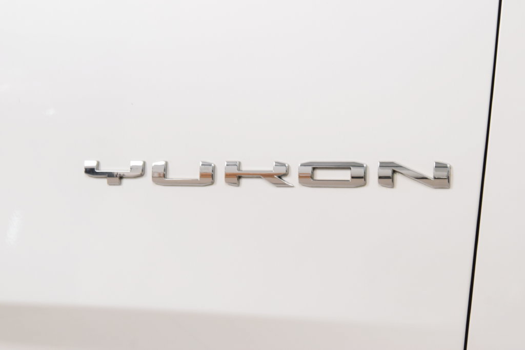 Used 2022 GMC Yukon SLT w/ SLT Luxury Package AWD/4WD image 17