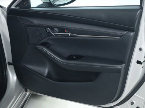 Used 2025 MAZDA MAZDA3 s image 33