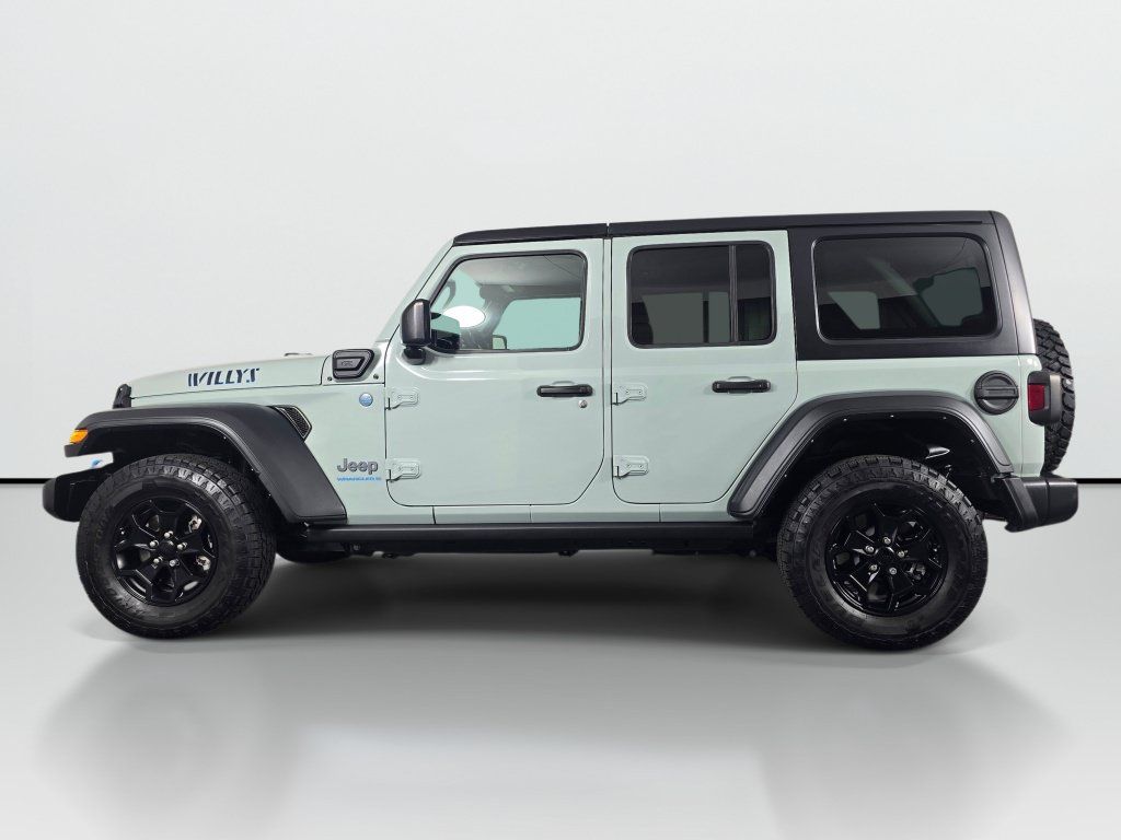 Used 2023 Jeep Wrangler Unlimited AWD/4WD image 2