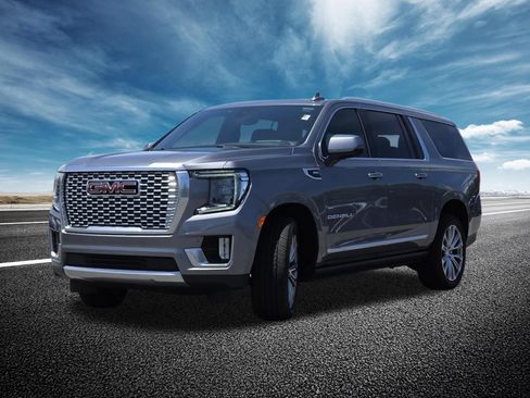 Used 2021 GMC Yukon XL Denali w/ Denali Premium Package RWD image 21