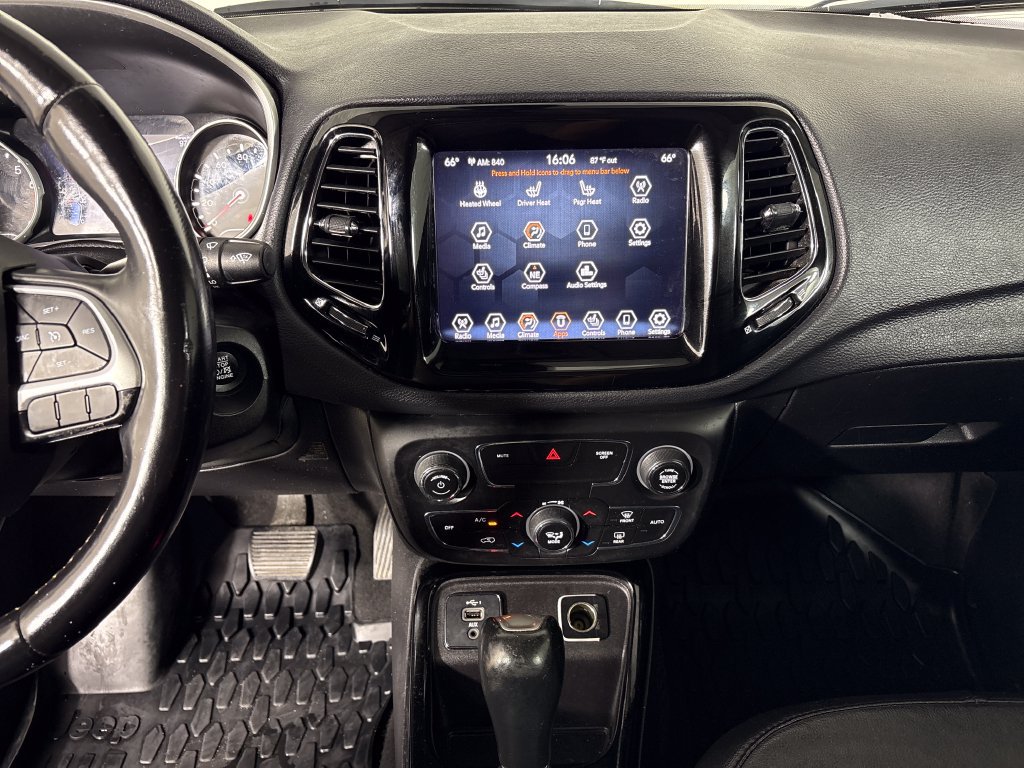 Used 2020 Jeep Compass Limited FWD image 29
