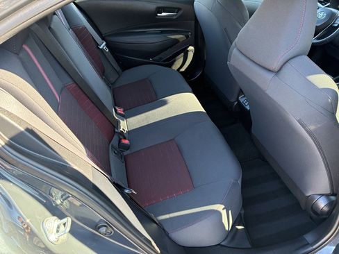 Used 2023 Toyota Corolla SE image 18