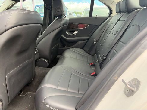 Used 2018 Mercedes-Benz C 300 4MATIC Sedan image 6
