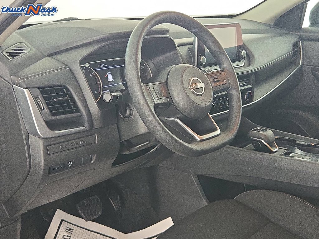 Used 2024 Nissan Rogue S FWD image 16