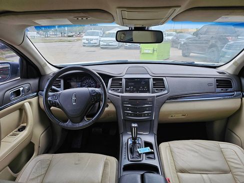 Used 2013 Lincoln MKS FWD image 11