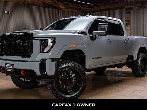 Used 2025 GMC Sierra 2500 AT4 w/ Technology Package image 5