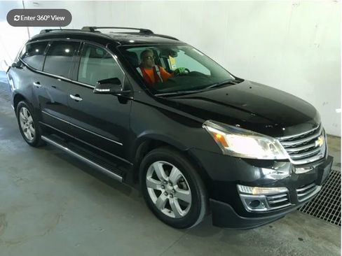 Used 2018 Chevrolet Traverse LT AWD/4WD image 1
