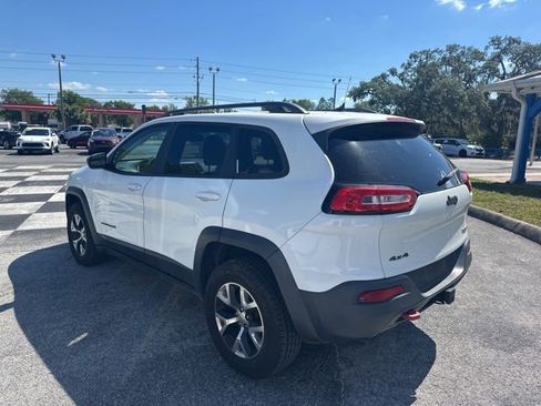Used 2016 Jeep Cherokee Trailhawk w/ Leather Interior Group AWD/4WD image 3