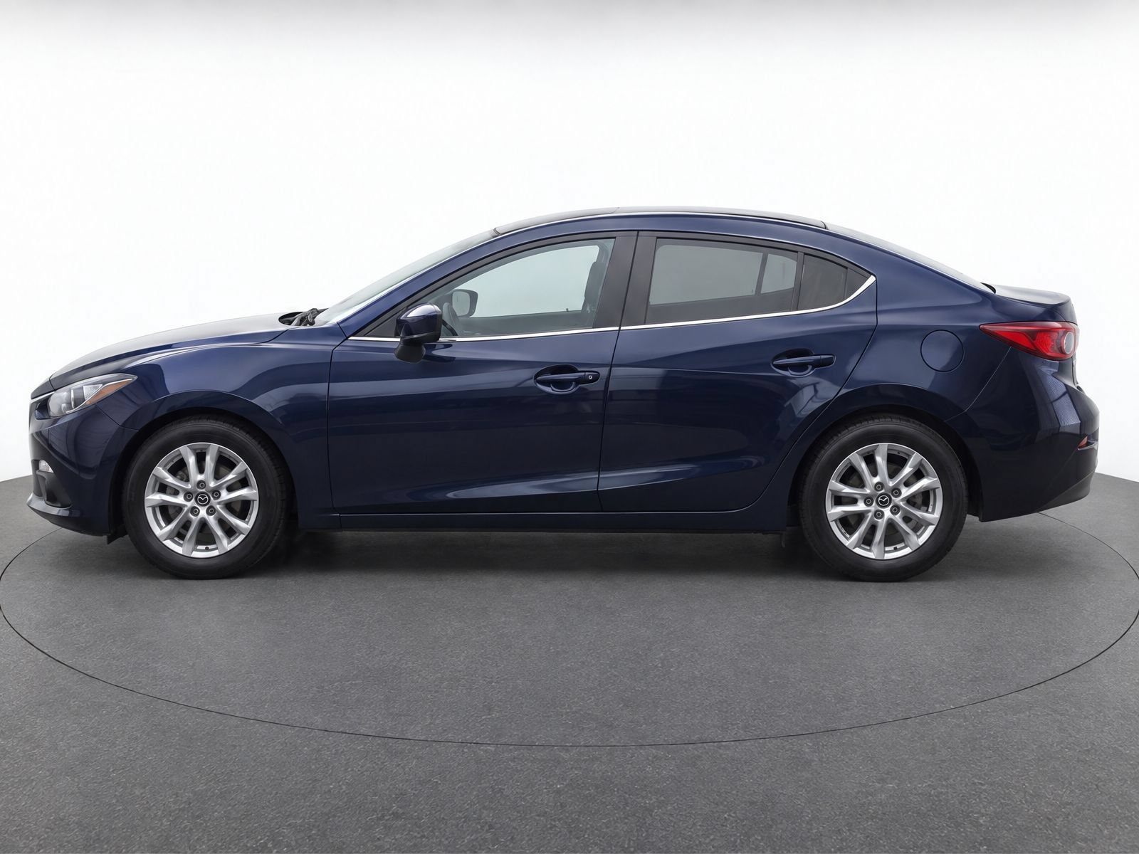 Used 2016 MAZDA MAZDA3 i Sport w/ Preferred Equipment Package FWD image 7