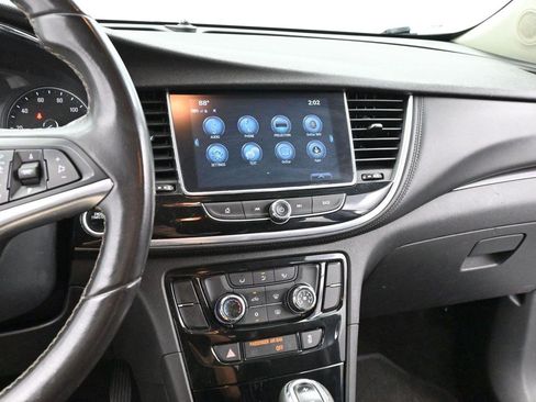 Used 2021 Buick Encore Preferred FWD image 17