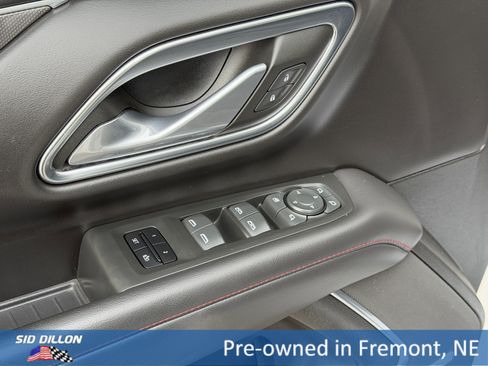 Used 2022 Chevrolet Suburban RST w/ Luxury Package image 15